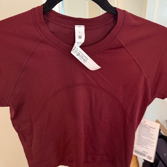 lululemon athletica Tops - Lululemon swiftly tech cropped short sleeve 2.0